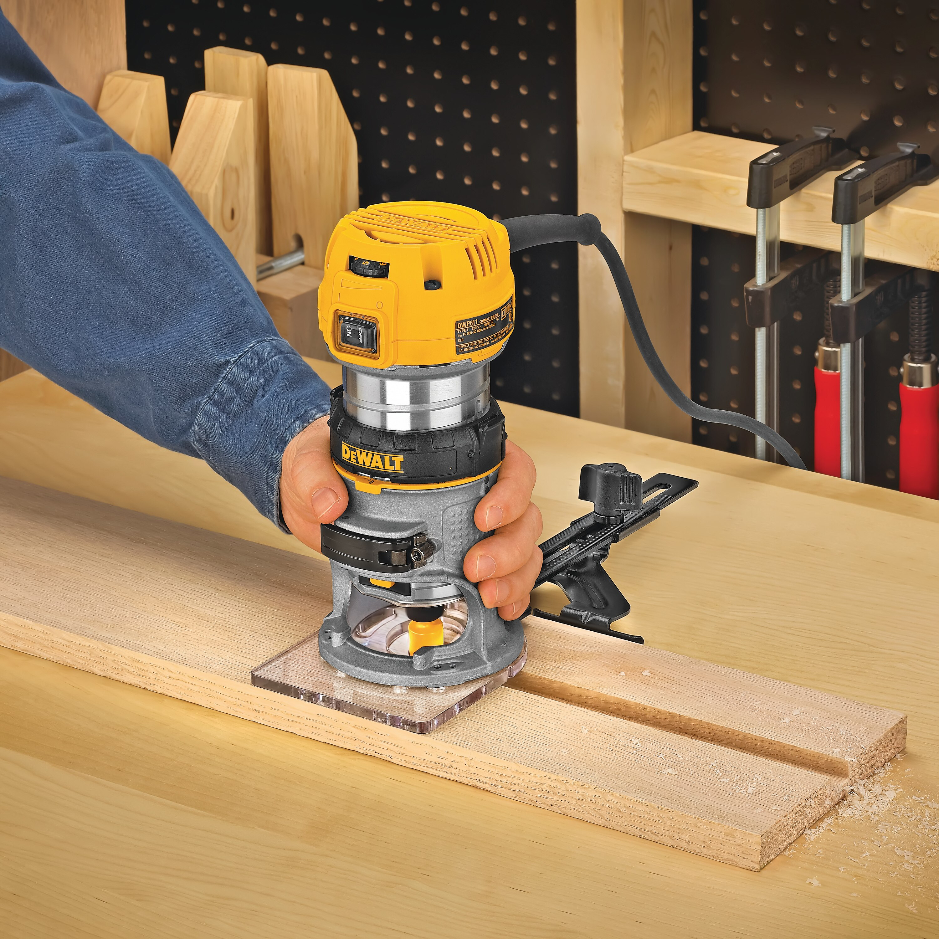 DeWalt, DeWalt DWP611 1-1/4 HP Max Torque Variable Speed Compact Router