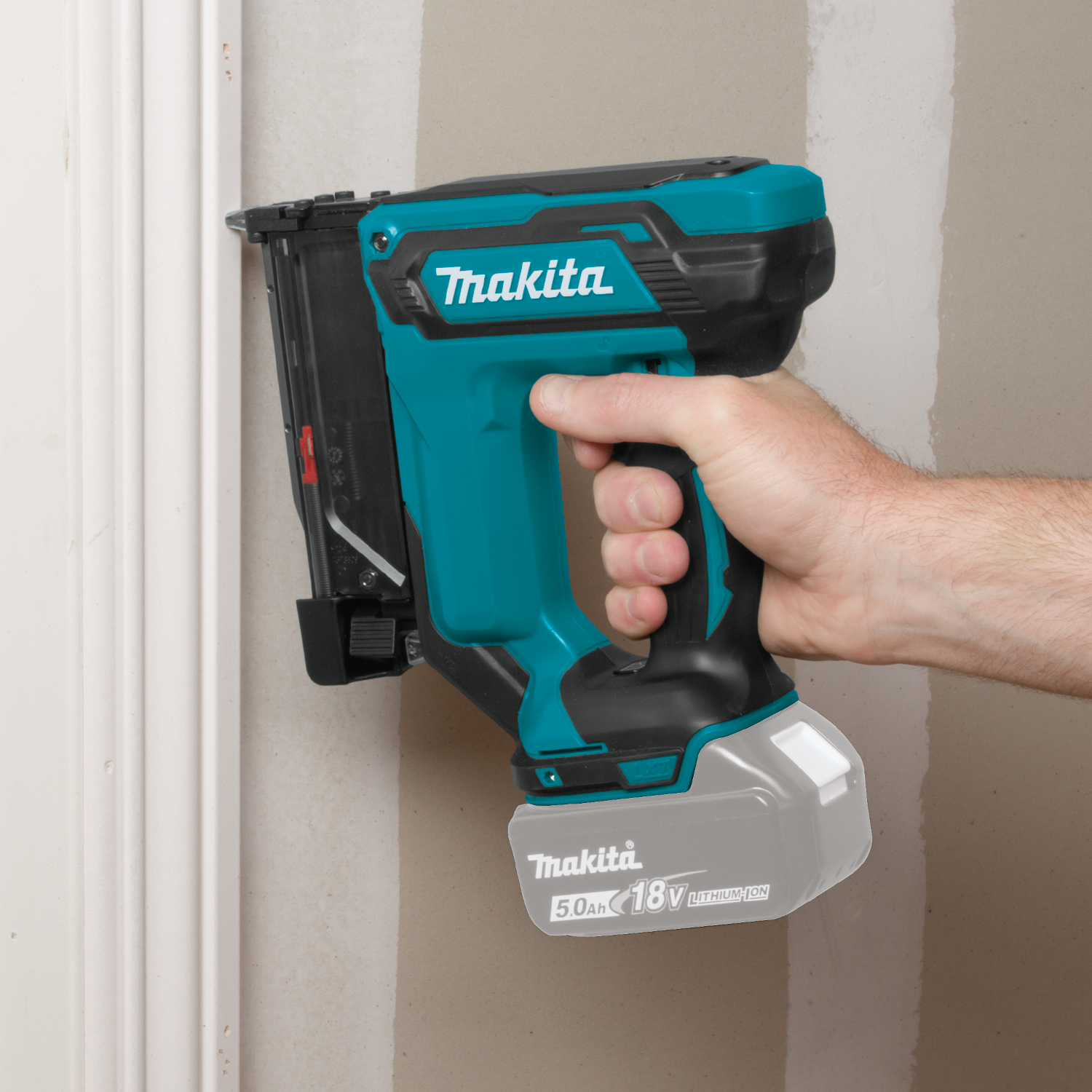 Makita, Makita XTP02Z 18V LXT Lithium-Ion Cordless 1-3/8" Pin Nailer (Tool Only)